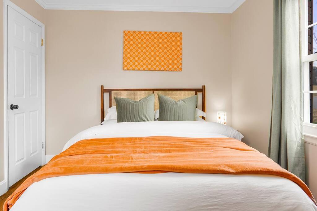 5bd Vibrant Haven: Basketball - 10mins To Airport * Charlotte